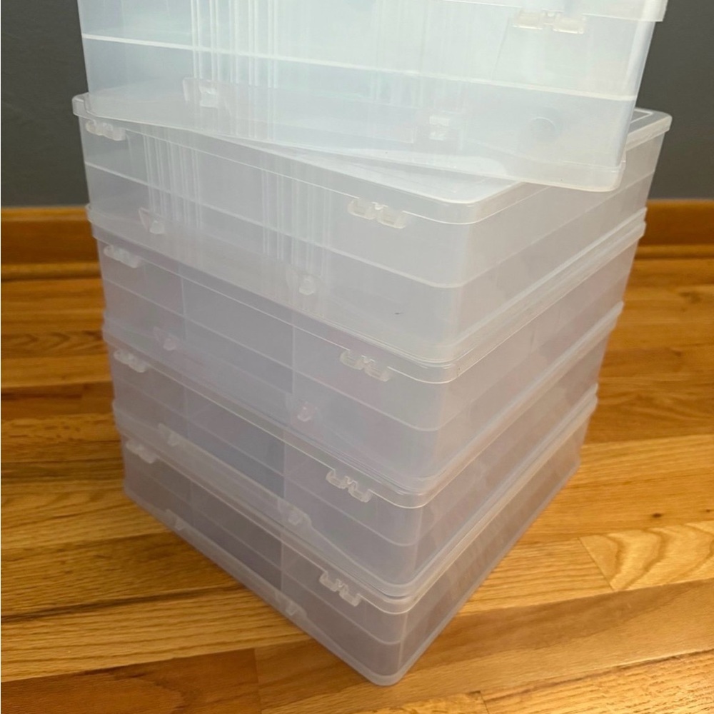 Host Pick ๐ AMAZON Nail Polish Storage Container - Picture 3 of 4